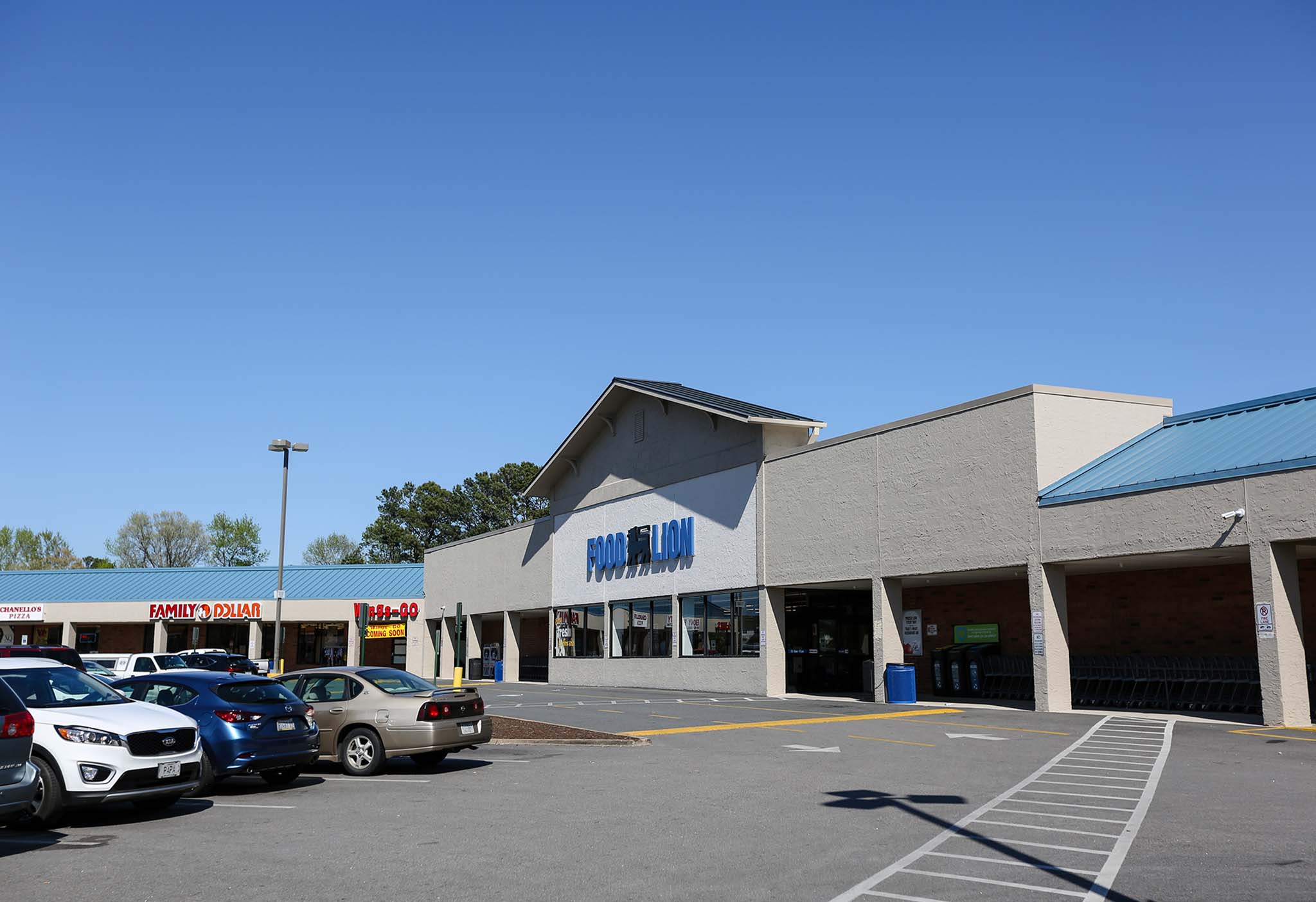 Birdneck Shopping Center