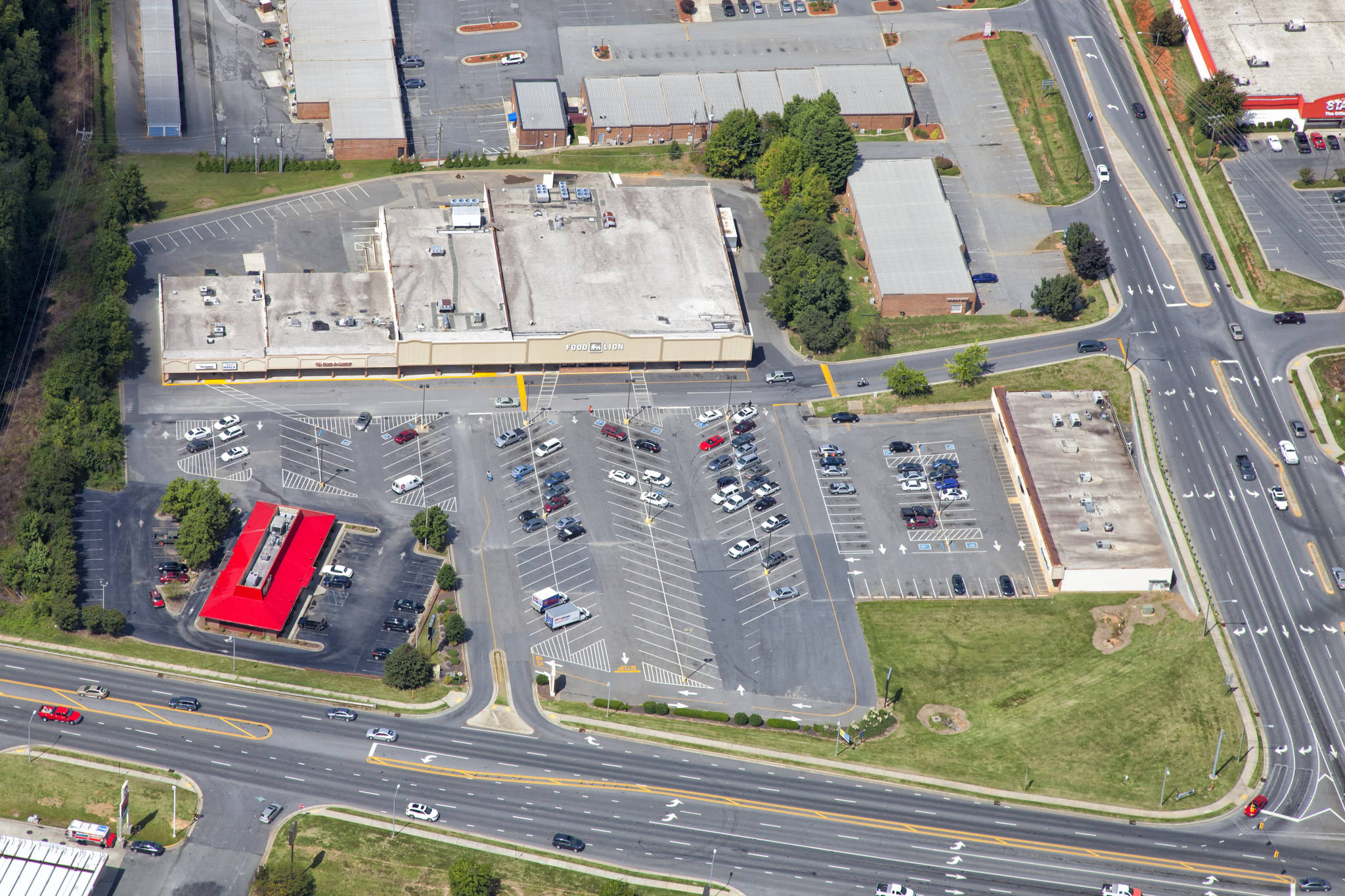 Crossroads Plaza PECO