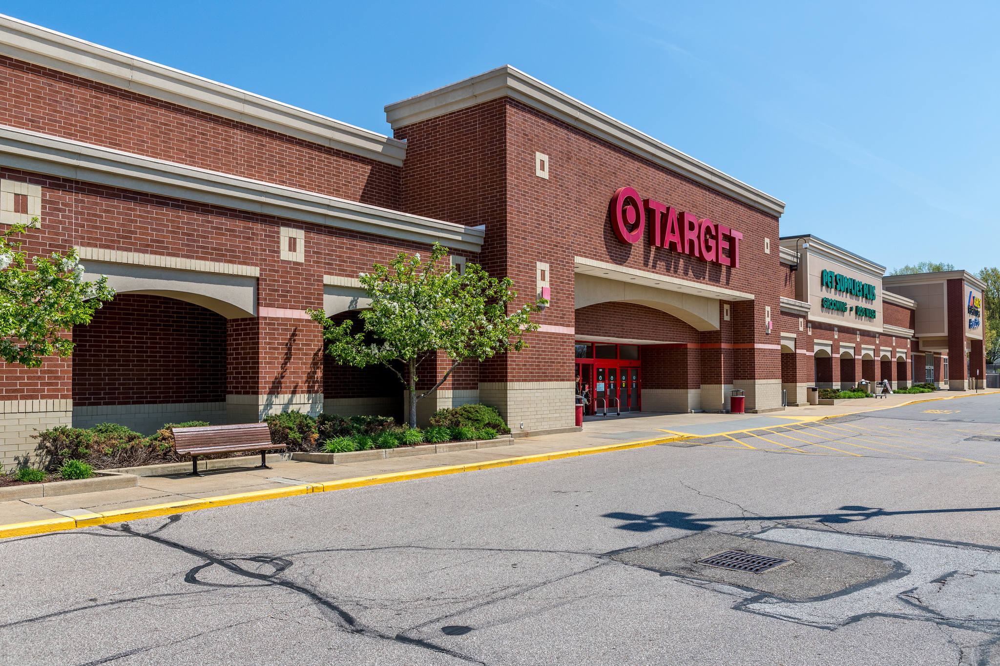 Retail Space for Lease in Fairlawn, OH Fairlawn Town Centre PECO