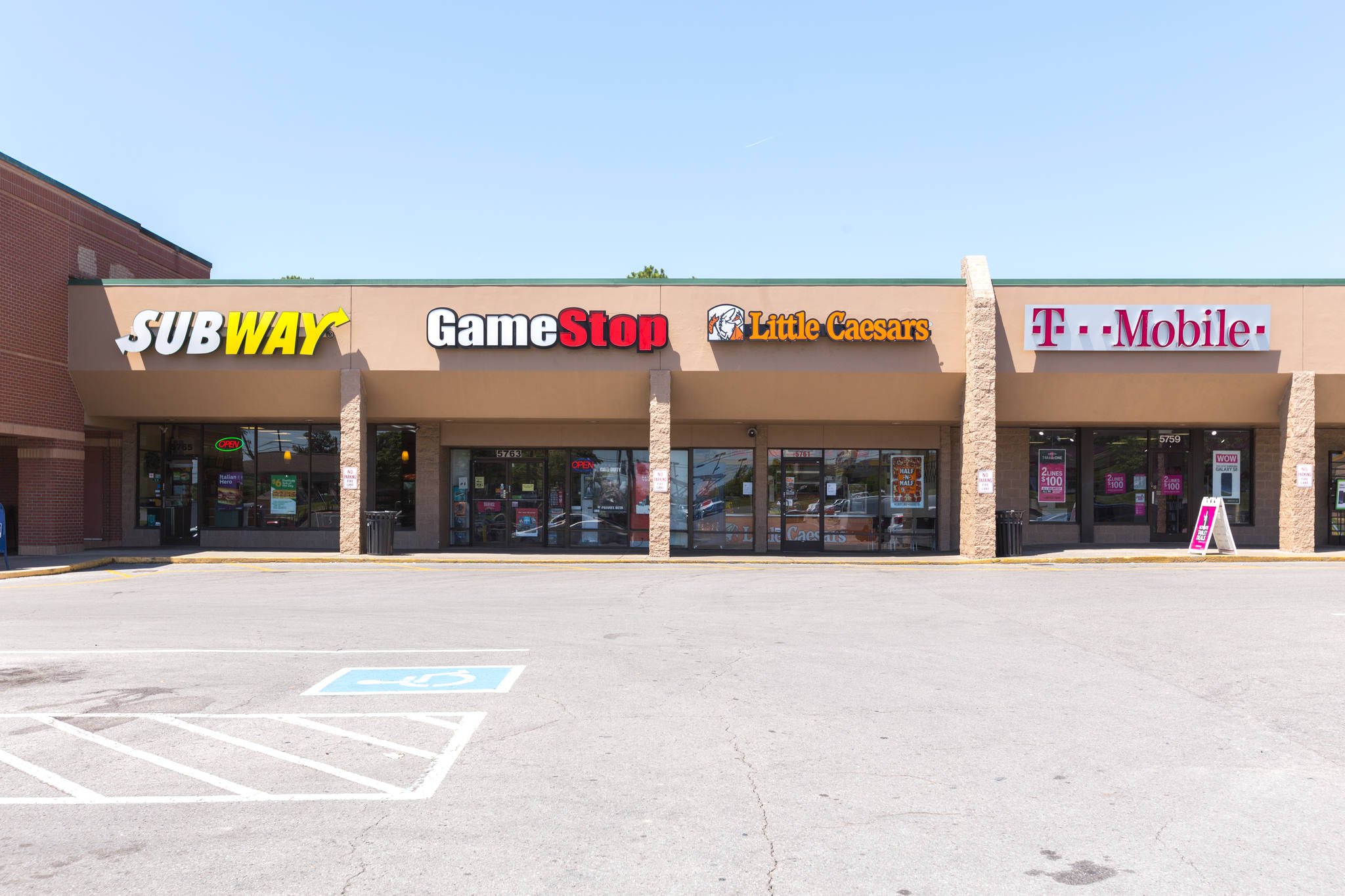 Retail Space for Lease in Nashville, TN Hickory Plaza PECO