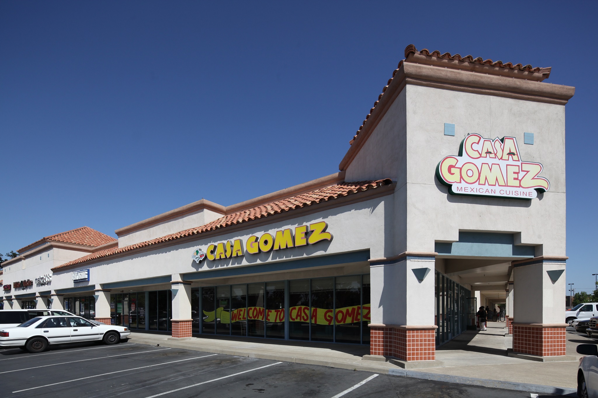 Laguna 99 Plaza PECO