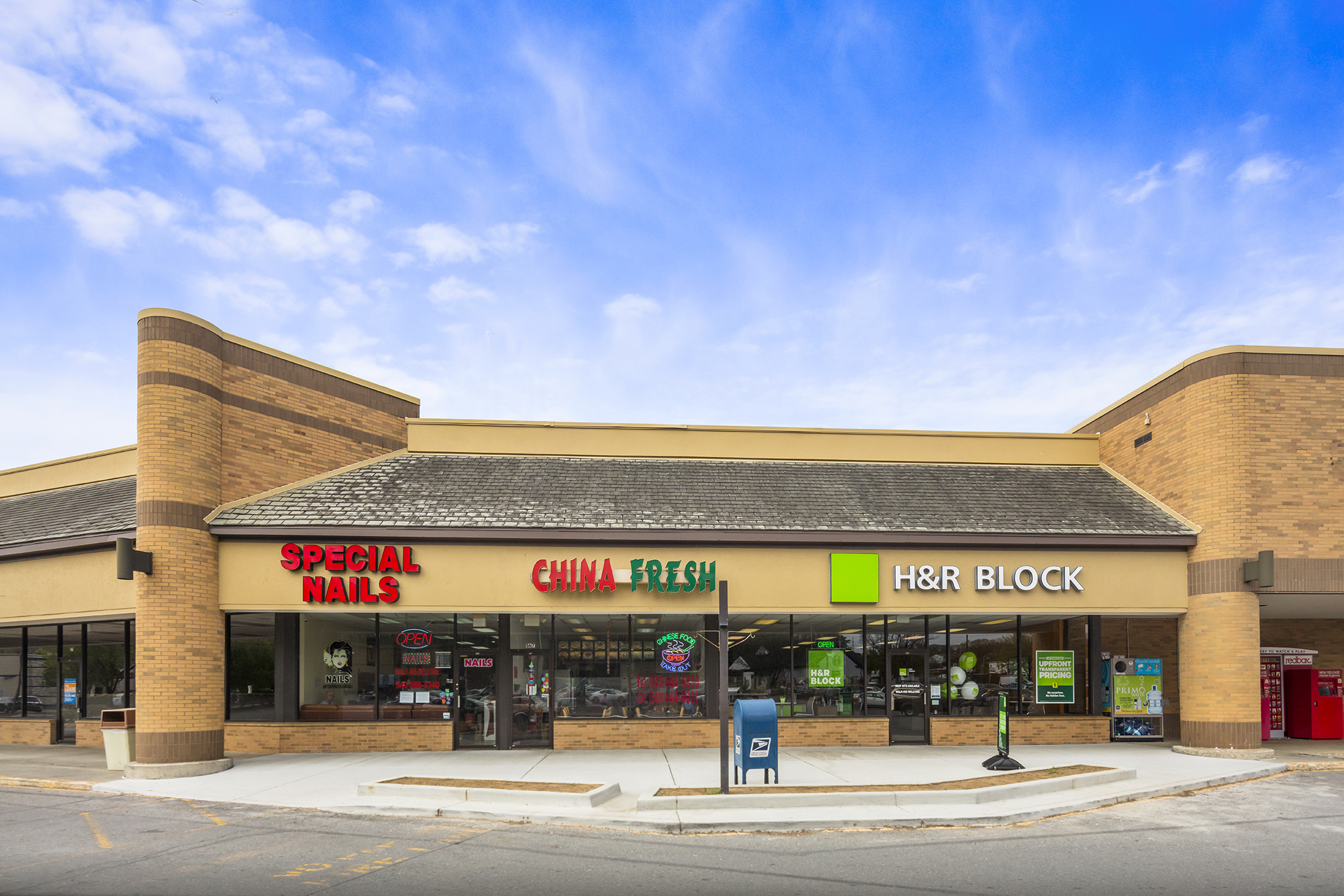 Retail Space for Lease in Salem, VA Lakeside Plaza PECO