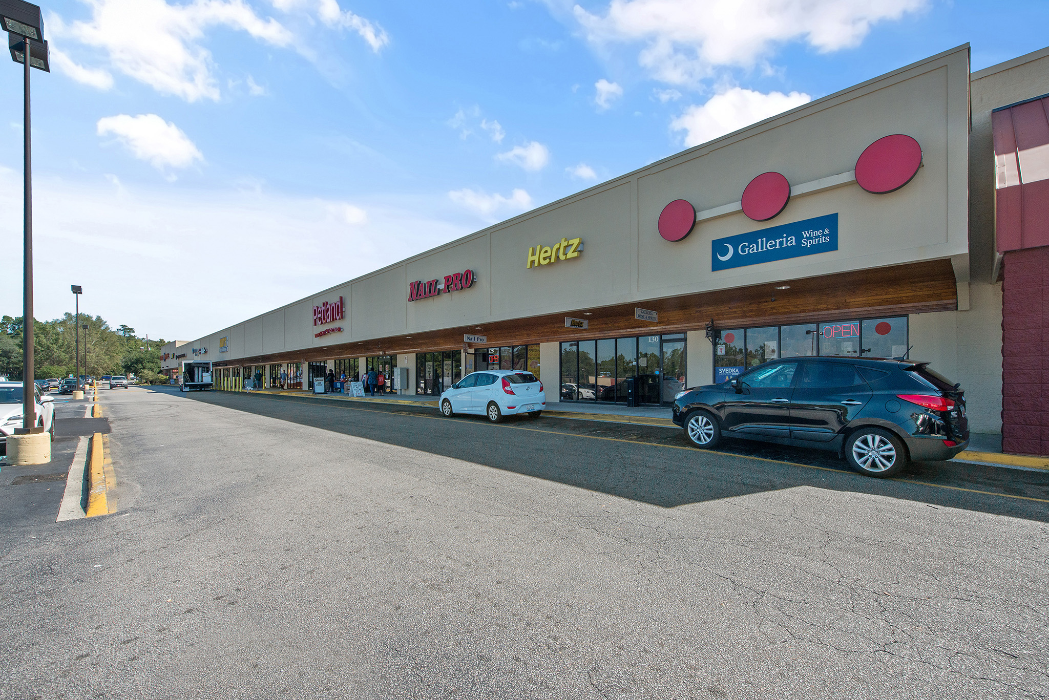 Retail Space for Lease in Summerville, SC Summerville Galleria PECO