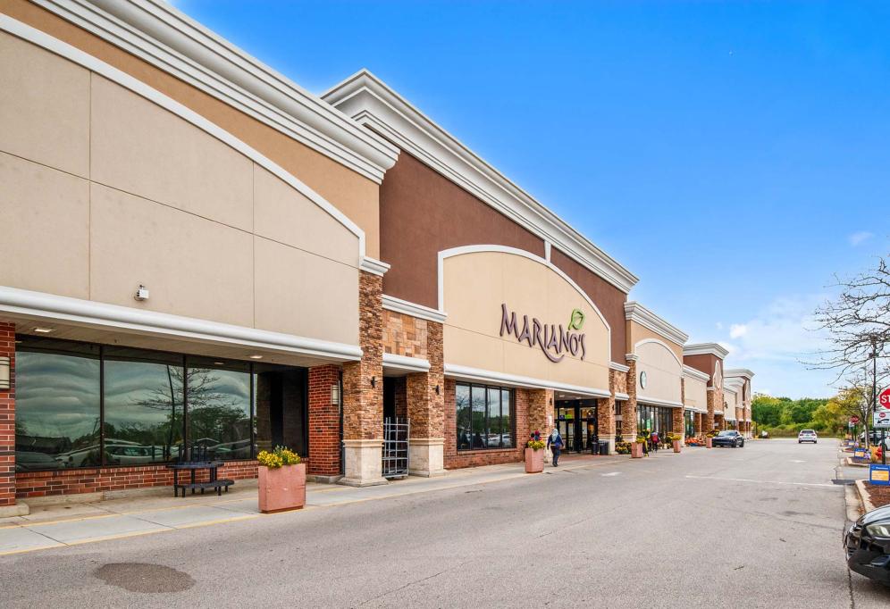 Retail Space for lease in Hoffman Village, Hoffman Estates, IL - 1