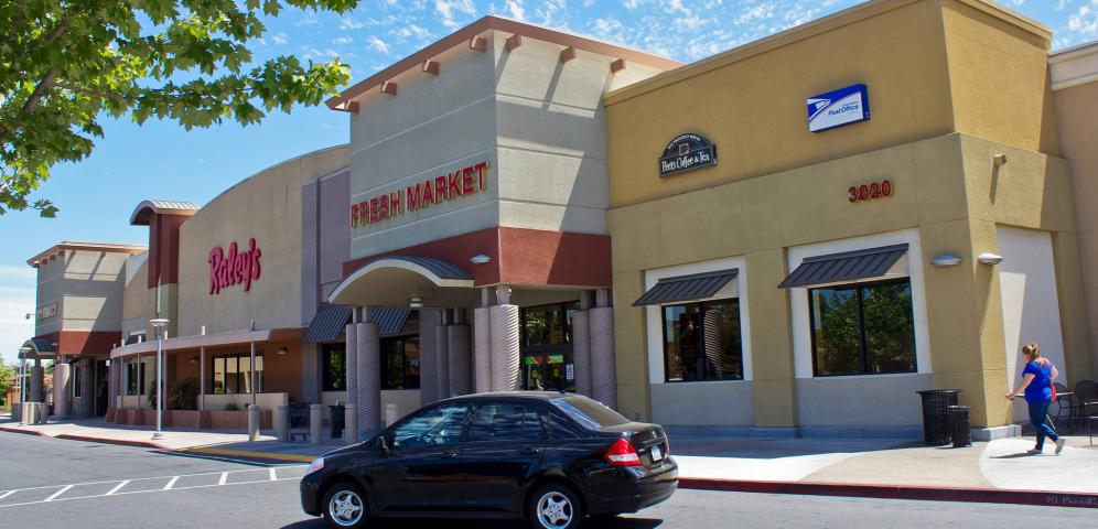Retail Space for lease in Village One Plaza, Modesto, CA - 1