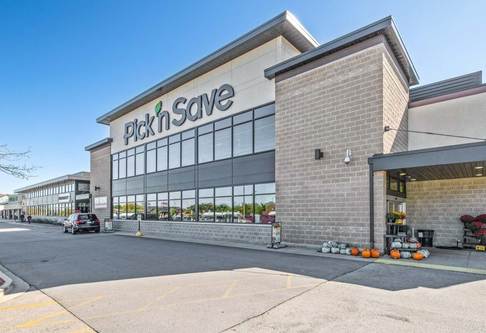 Retail Space for lease in Glenwood Crossings, Kenosha, WI - 1