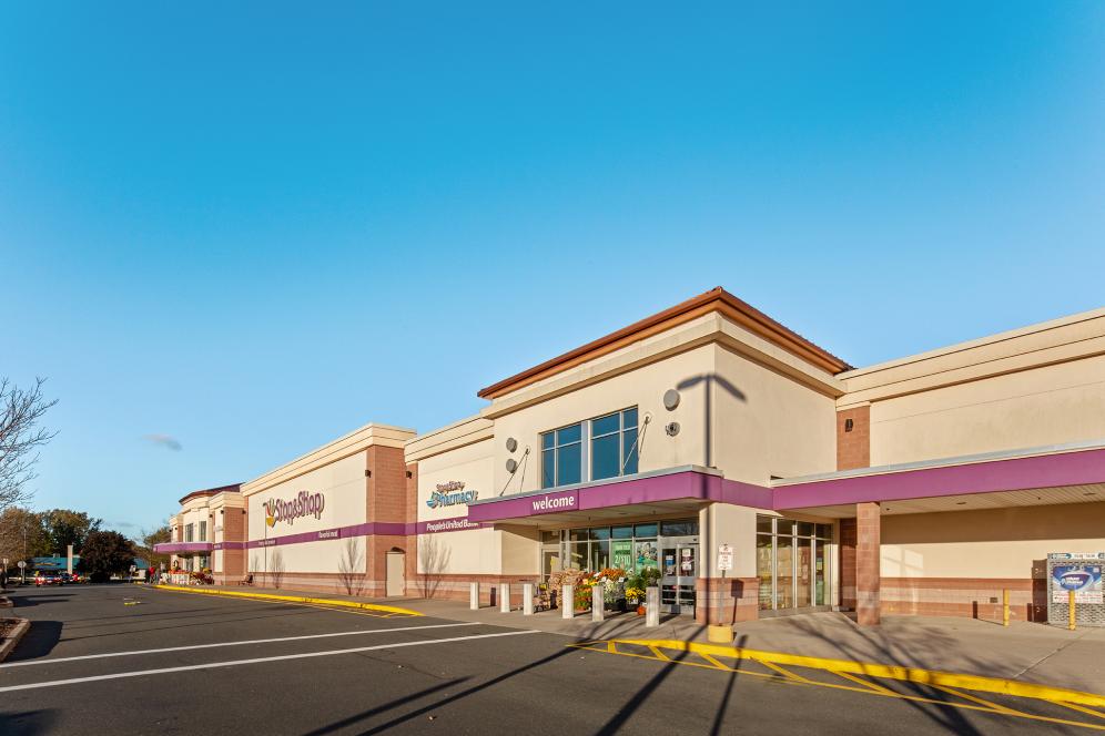 Retail Space for lease in Stop & Shop Plaza, Enfield, CT - 1