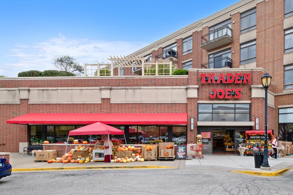 Retail Space for lease in The Shops of Uptown, Park Ridge, IL - 1