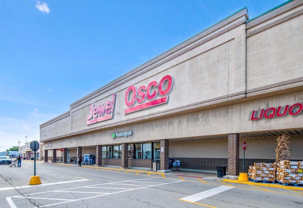 Retail Space for lease in Burbank Plaza, Burbank, IL - 1