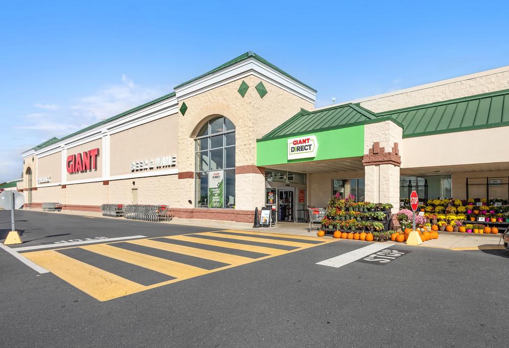 Retail Space for lease in Fairview Plaza, New Cumberland, PA - 1