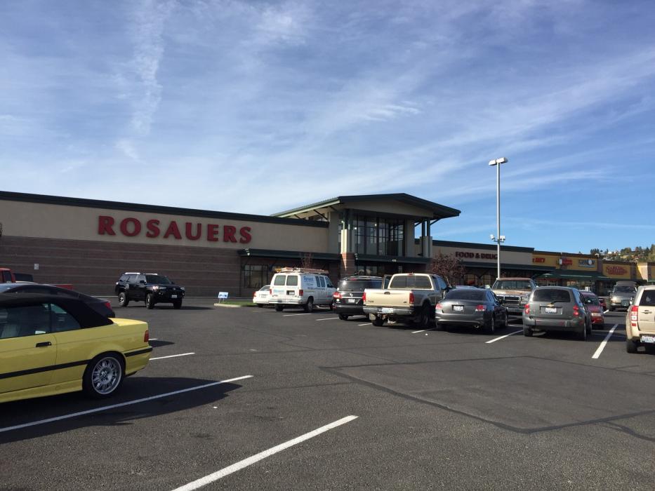 Retail Space for lease in The Orchards, Yakima, WA - 1
