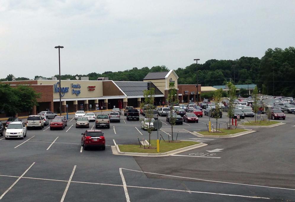 Retail Space for lease in Lynnwood Place, Jackson, TN - 1