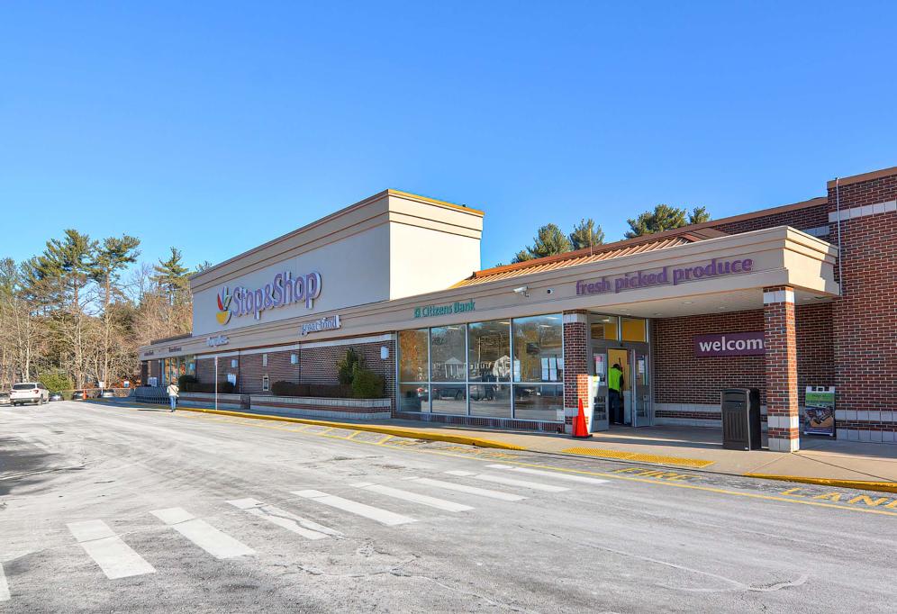 Retail Space for lease in Atlantic Plaza, North Reading, MA - 1