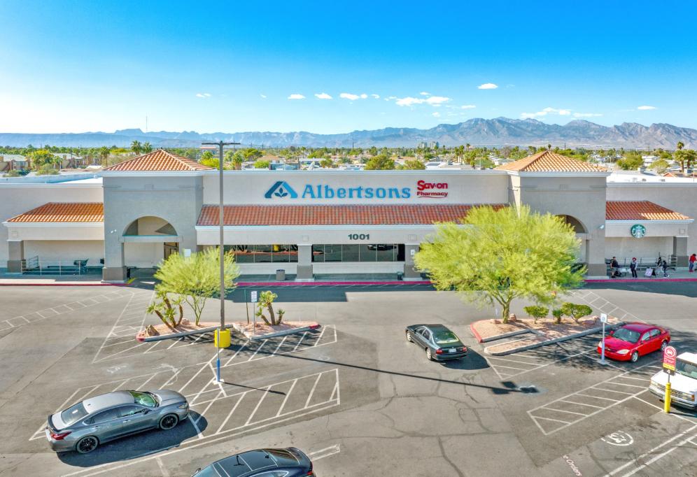 Retail Space for lease in Rainbow Plaza, Las-Vegas, NV - 1