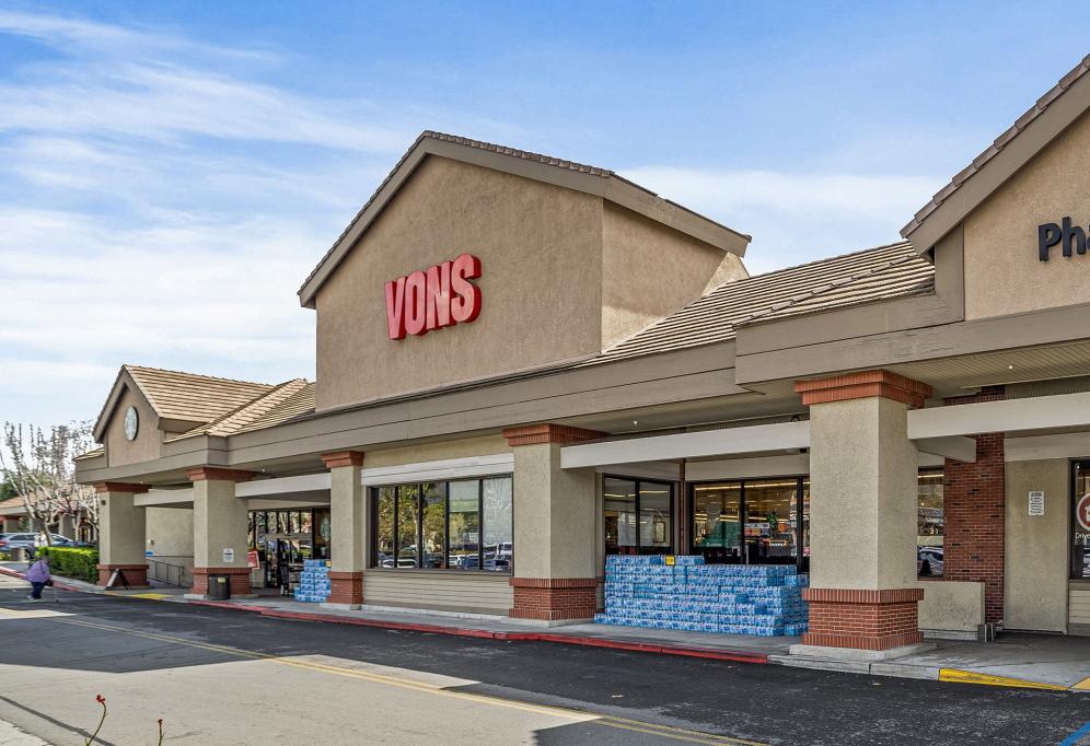 Retail Space for lease in Foothill Park Plaza, Monrovia, CA - 1