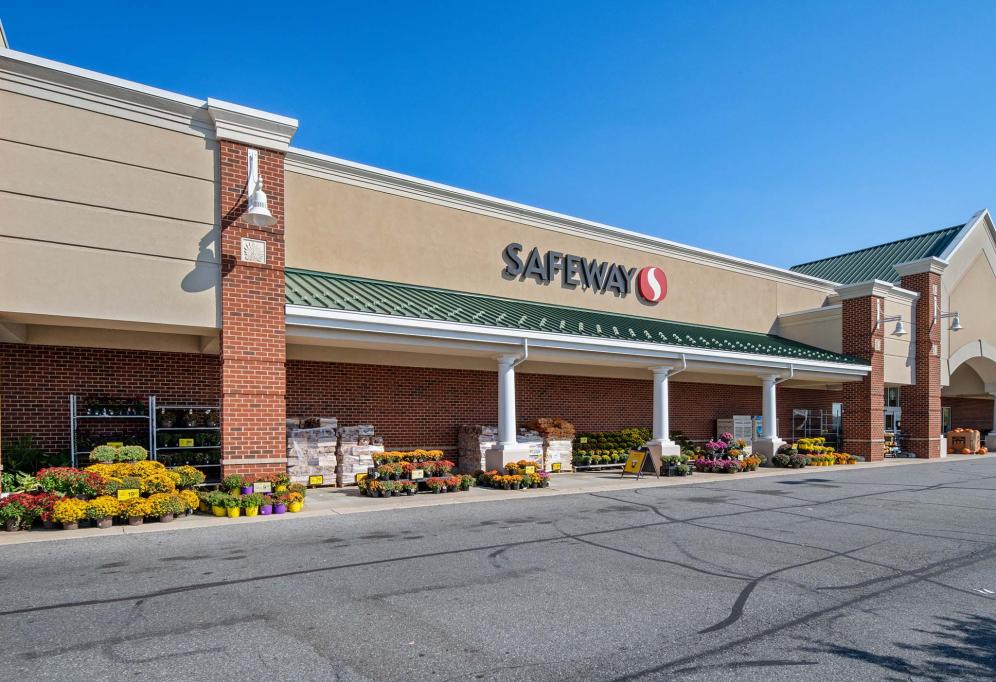 Retail Space for lease in LaPlata Plaza, La Plata, MD - 1