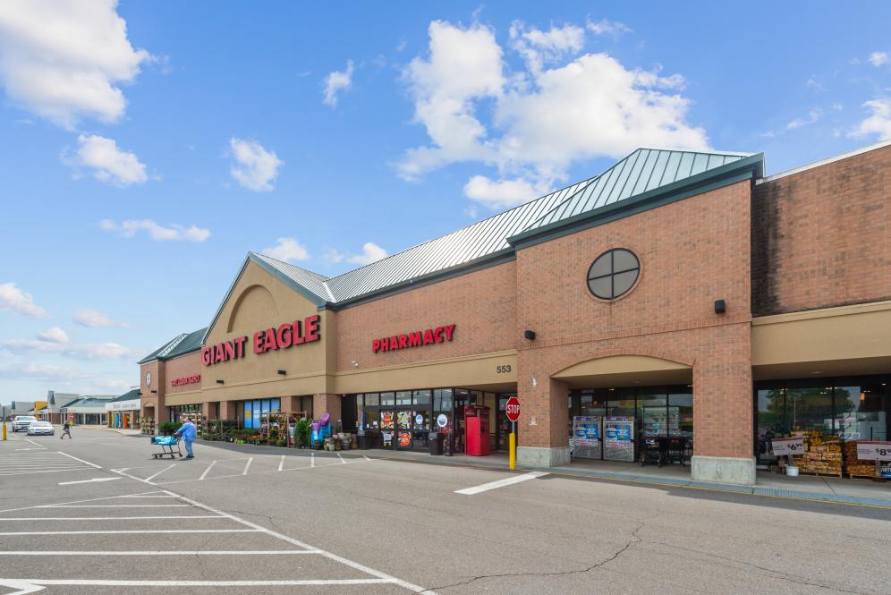 Retail Space for lease in Southgate Center, Heath, OH - 1