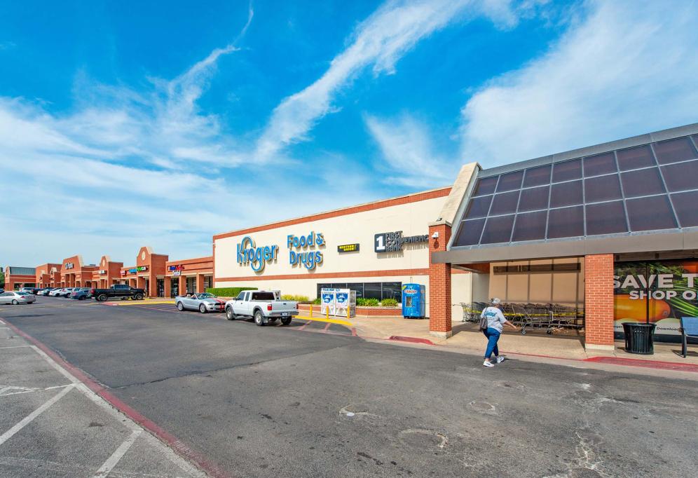 Retail Space for lease in Towne Crossing Shopping Center, Mesquite, TX - 1