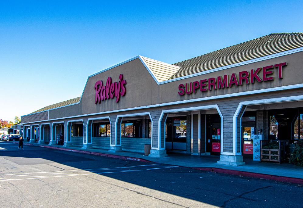 Retail Space for lease in Commonwealth Square, Folsom, CA - 1