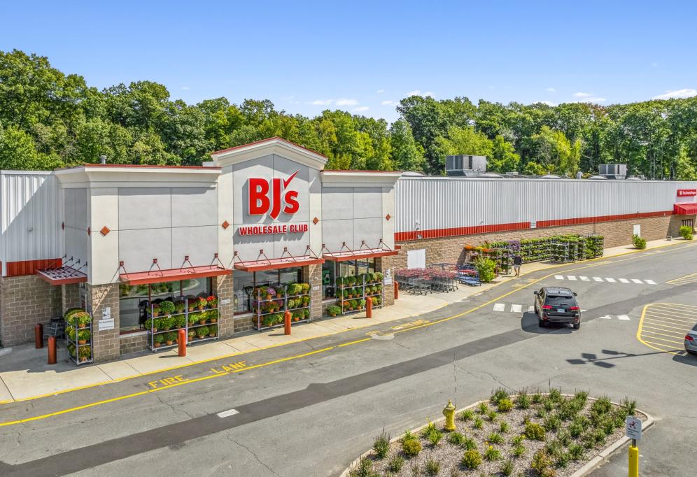 Retail Space for lease in Willimantic Plaza, Willimantic, CT - 1