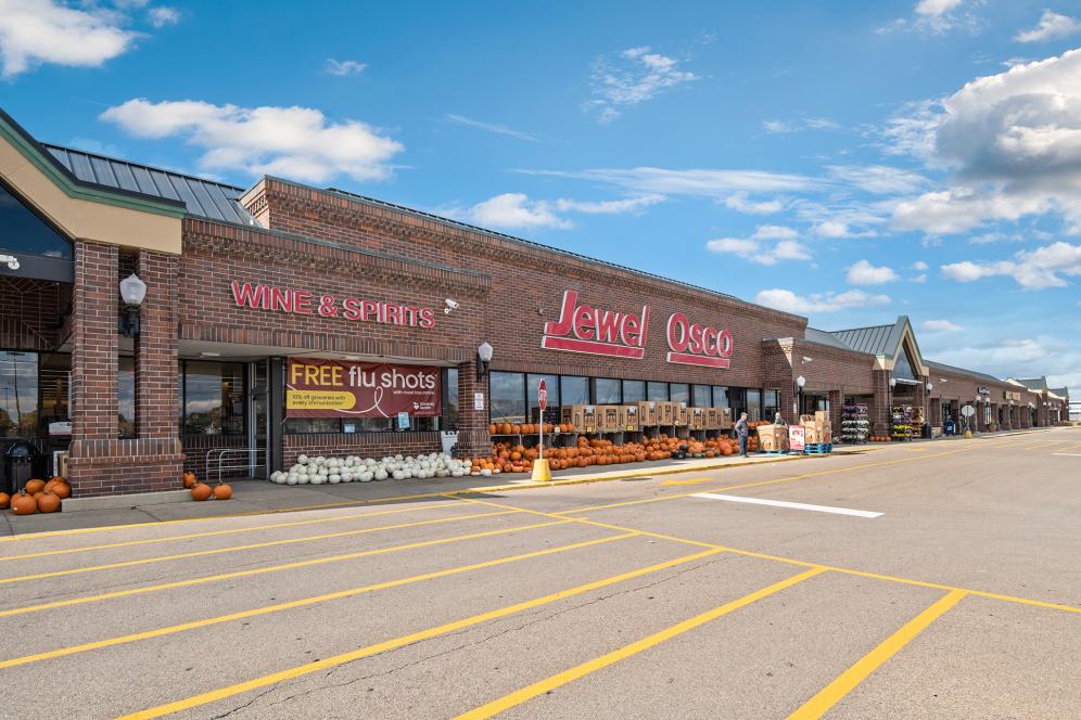 Retail Space for lease in The Shoppes at Windmill Place, Batavia, IL - 1