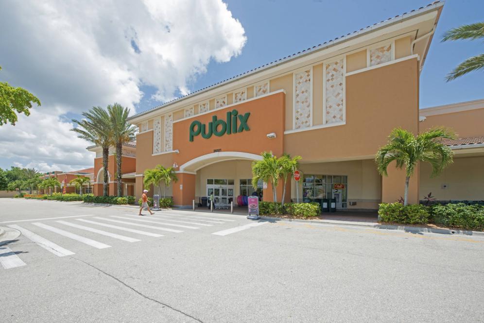 Retail Space for lease in Sanibel Beach Place, Fort Myers, FL - 1