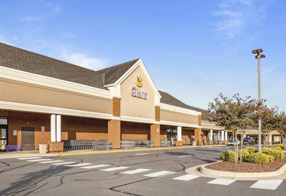 Retail Space for lease in Ashburn Farm Market Center, Ashburn, VA - 1